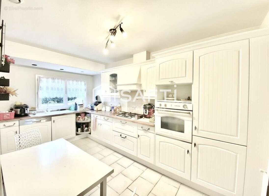 Maison 93 m² à Beaugency  - photo 4