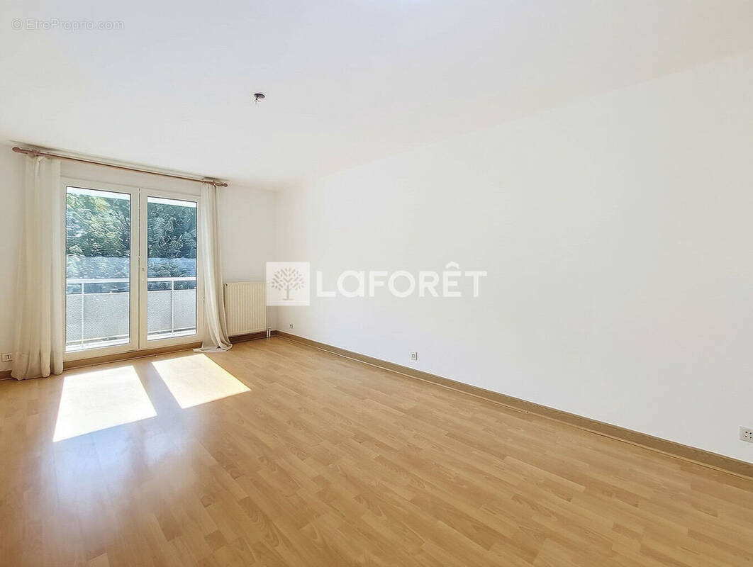 Appartement à BONNEUIL-SUR-MARNE