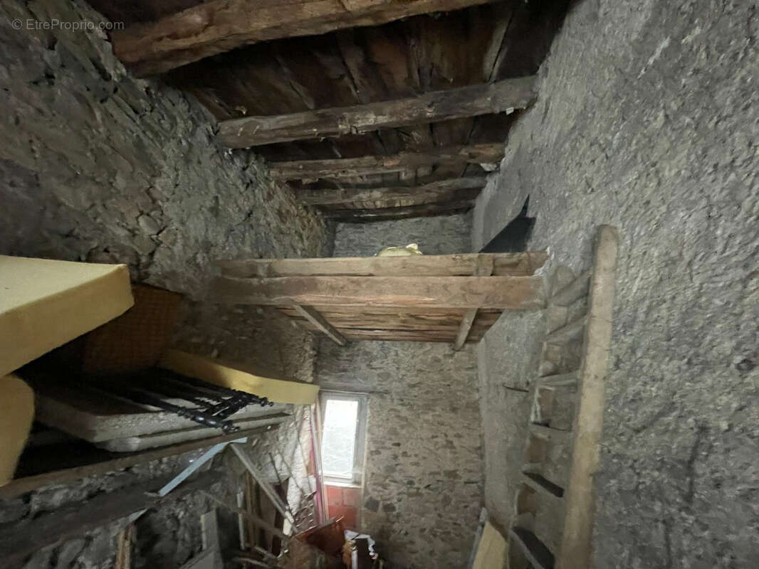 Maison à LABASTIDE-ROUAIROUX