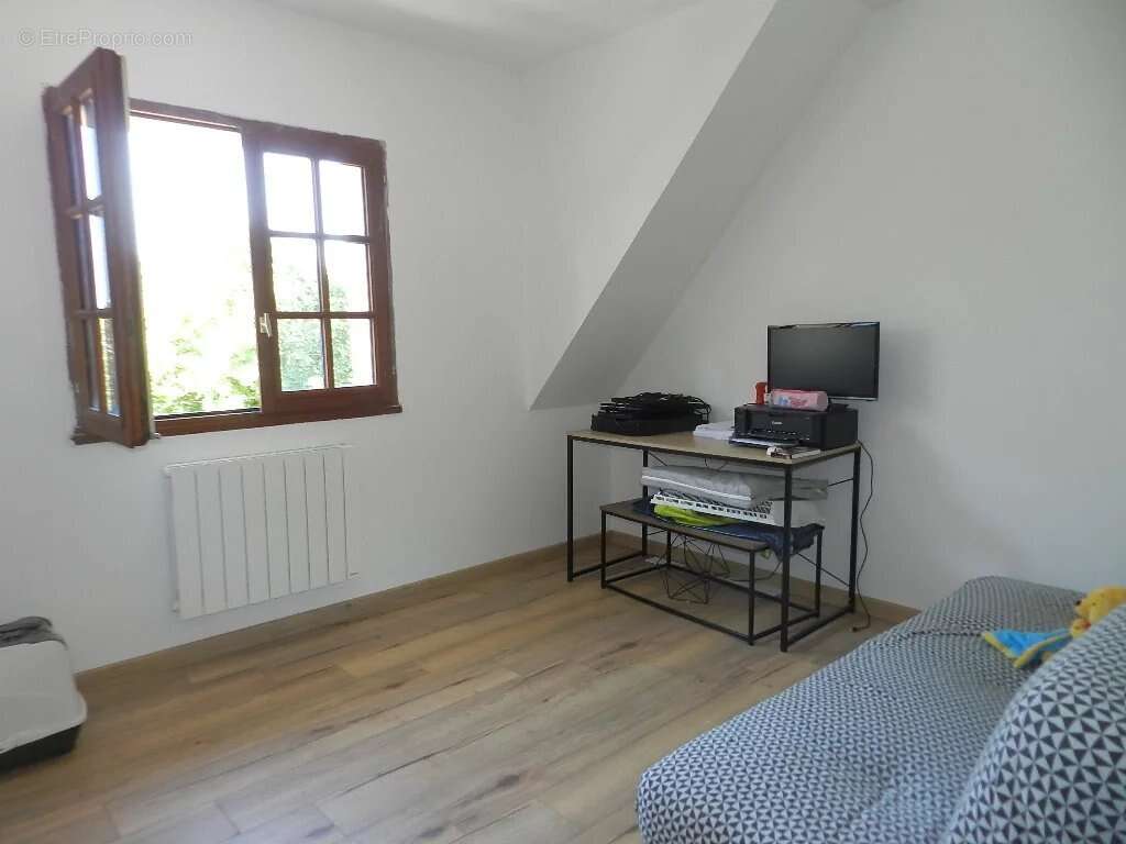 A ETE VENDUE PAR NOS SOINS   .......   BELLE CONTEMPORAINE DE 120 M² HAB, sur Sous-Sol complet et Plus de 1 350 m² de Terrain. - photo 20