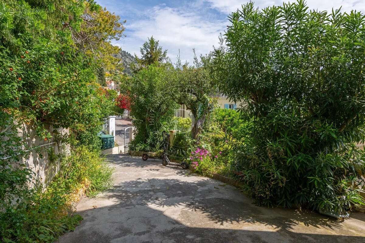 Appartement à BEAULIEU-SUR-MER