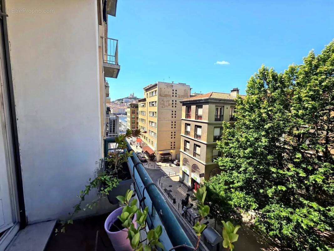 Appartement à MARSEILLE-2E