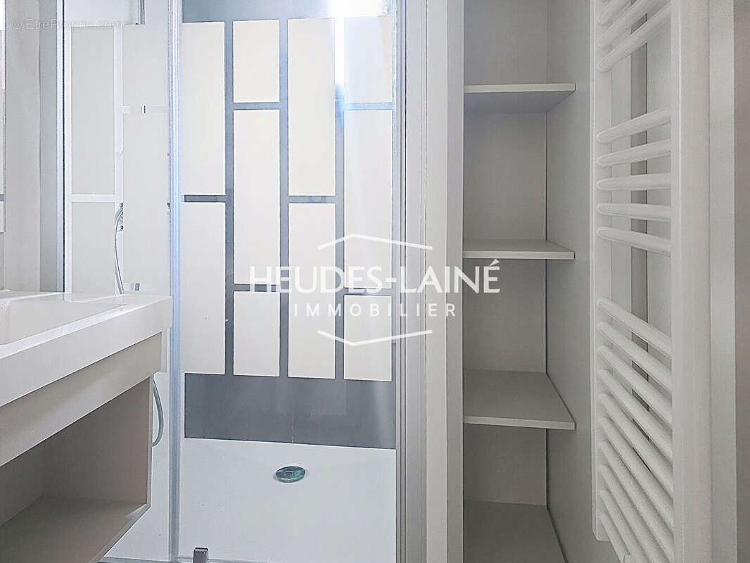 Maison à JULLOUVILLE