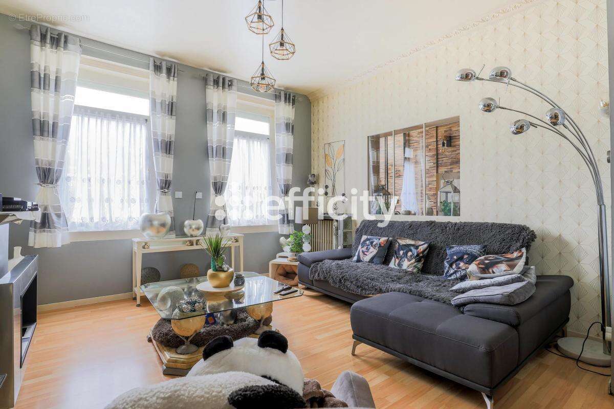 Maison à HENIN-BEAUMONT