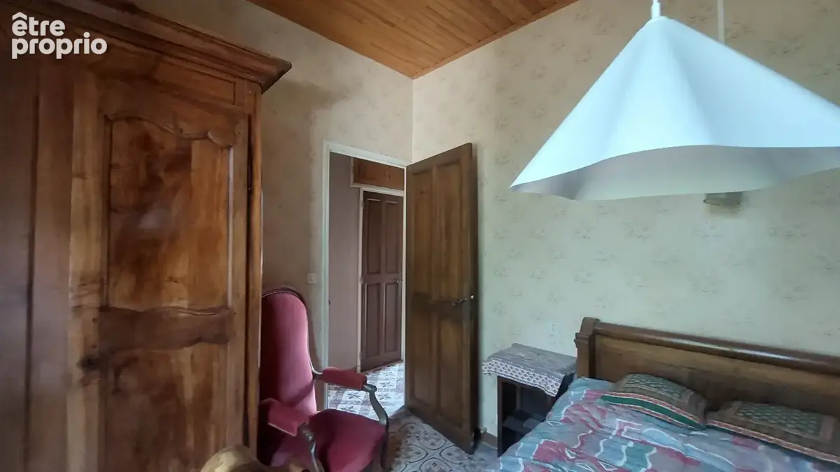 AVIGNON – Quartier Croix Rouge – Maison 5 pièces avec garage et jardin arboré - photo 14