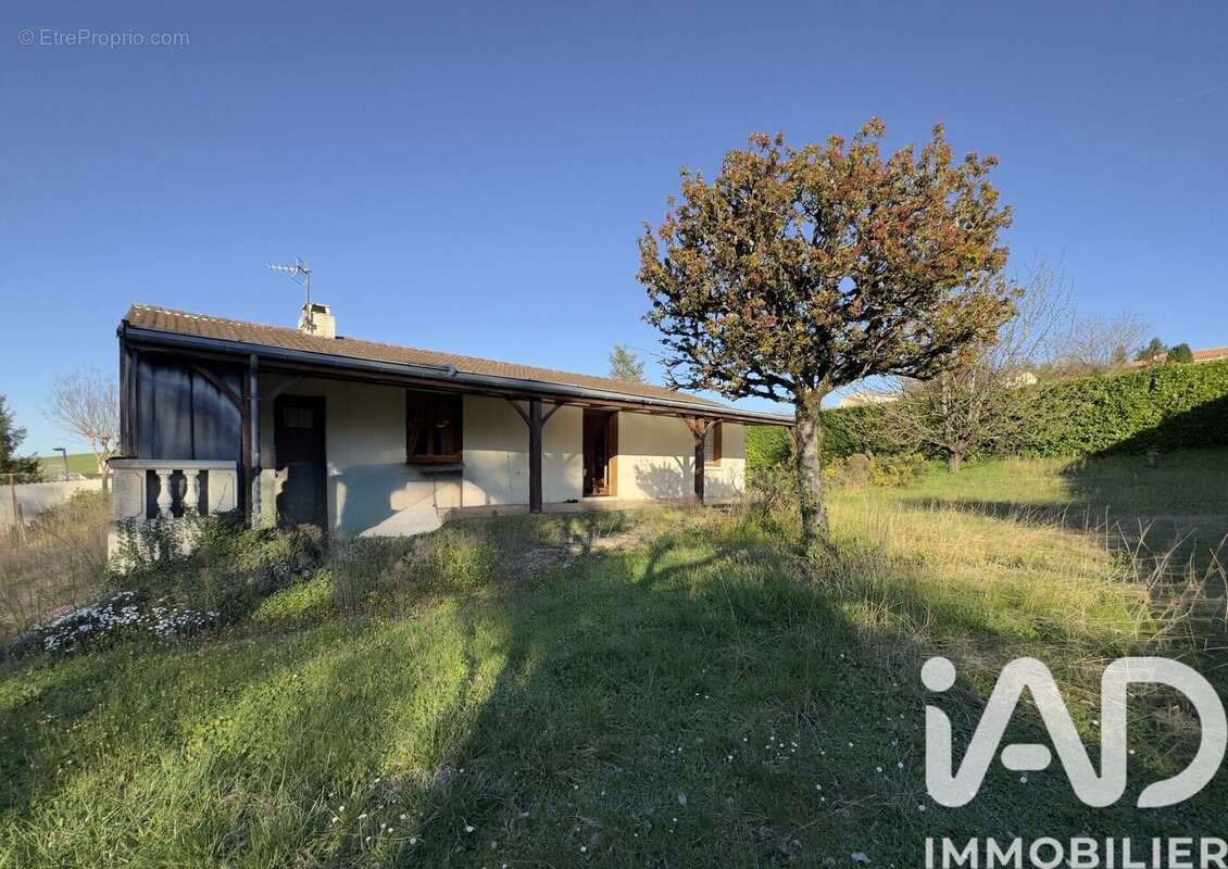 Photo 6 - Maison à LA COURONNE