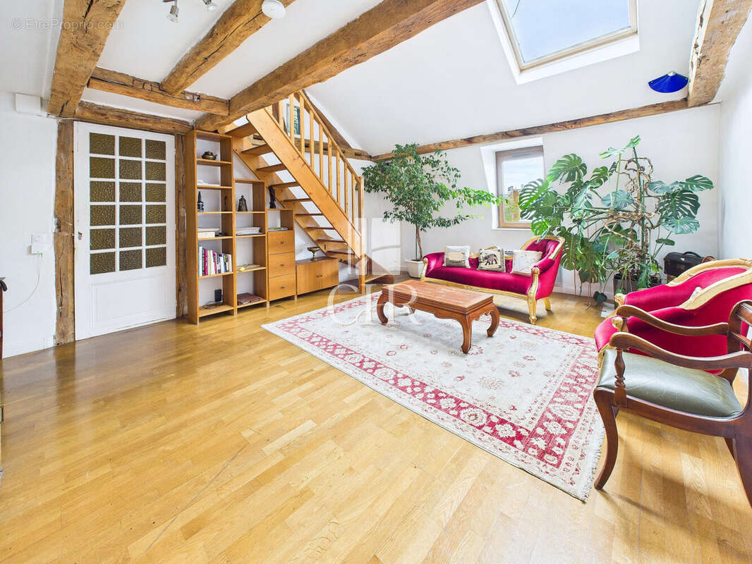 Appartement à SAINT-MAUR-DES-FOSSES