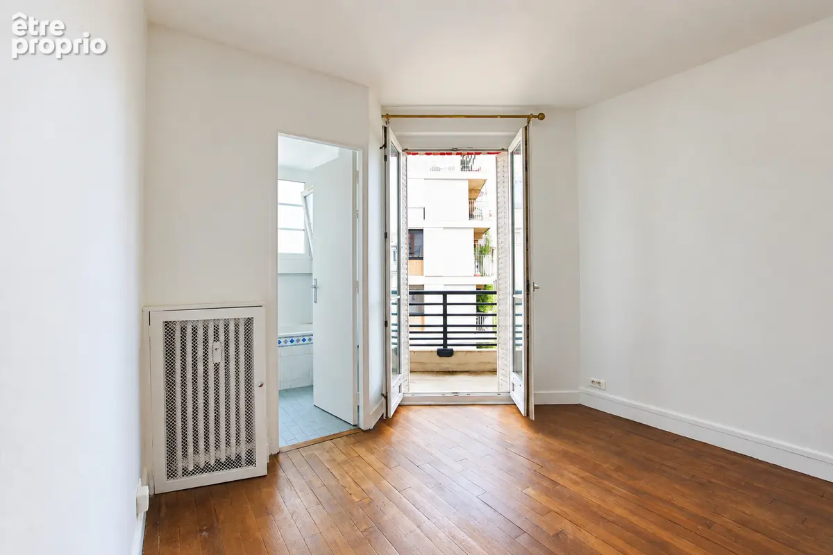 Appartement à PARIS-15E