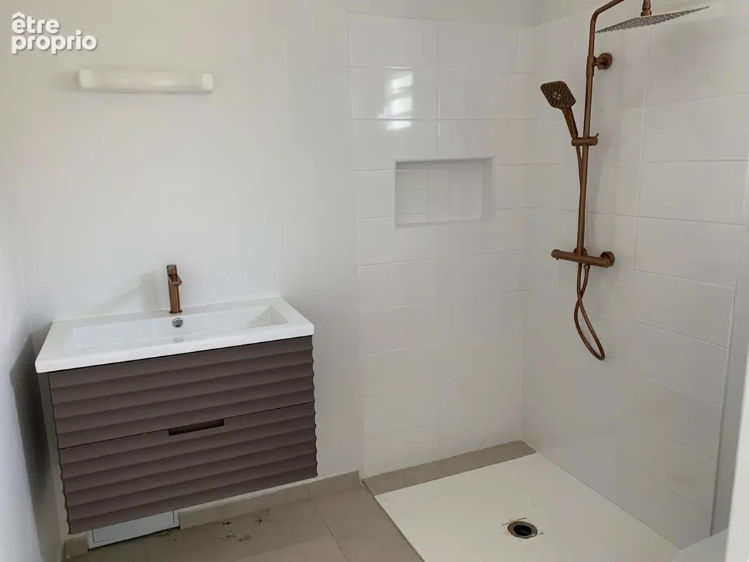 A Vendre Belle Villa T4 de Standing Neuve - Rivière Salée - photo 12