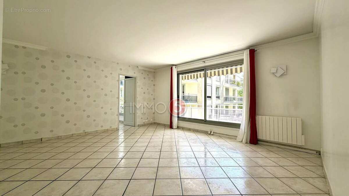 Appartement à LE RAINCY