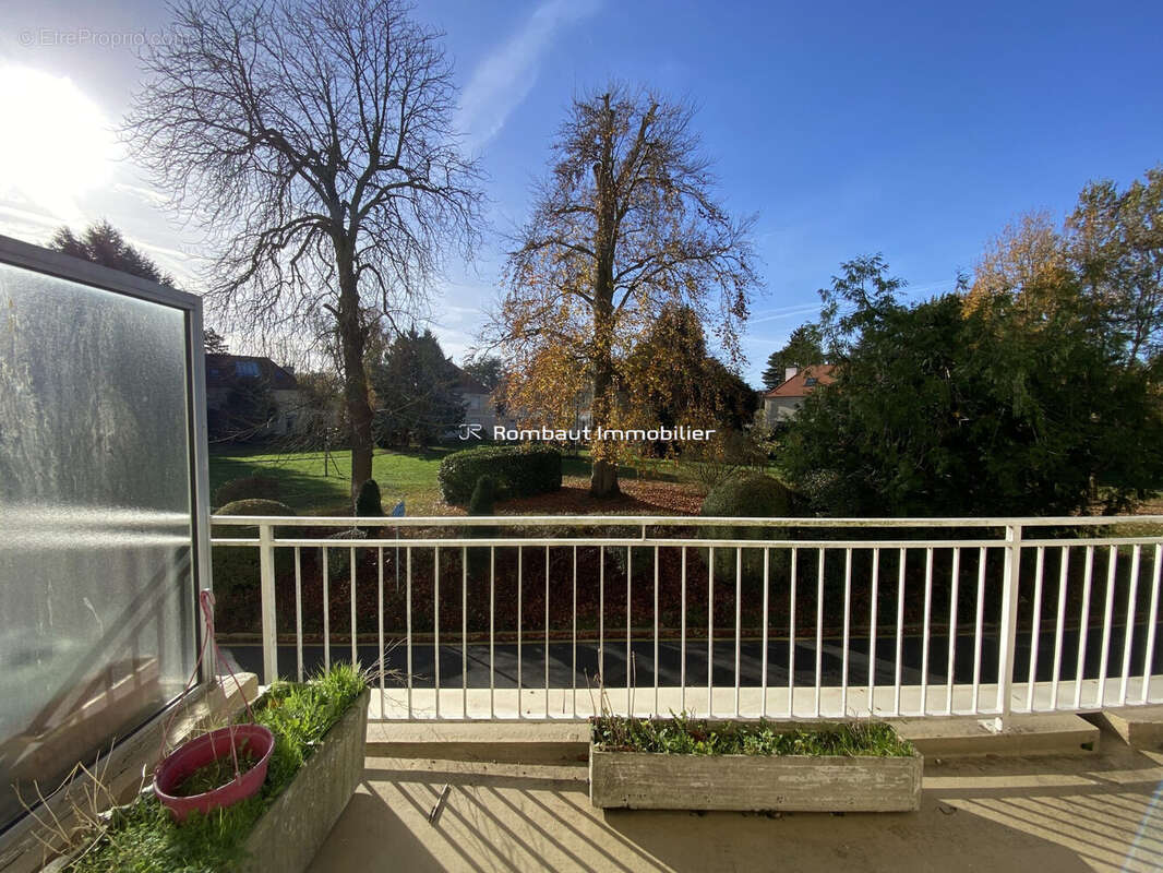 Appartement à LA CELLE-SAINT-CLOUD