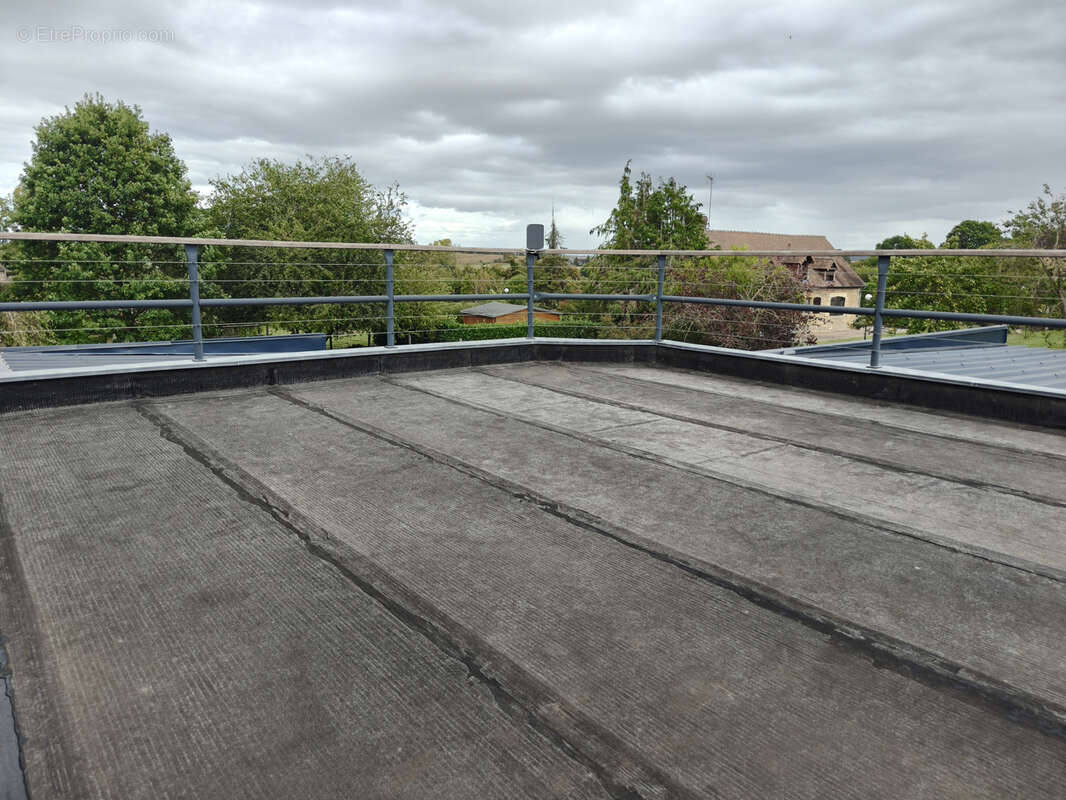 Maison à SAINT-PIERRE-SUR-DIVES