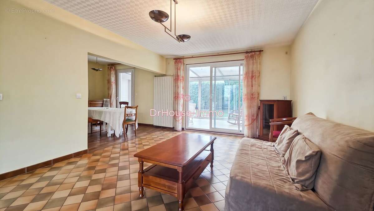 Maison à NOZAY