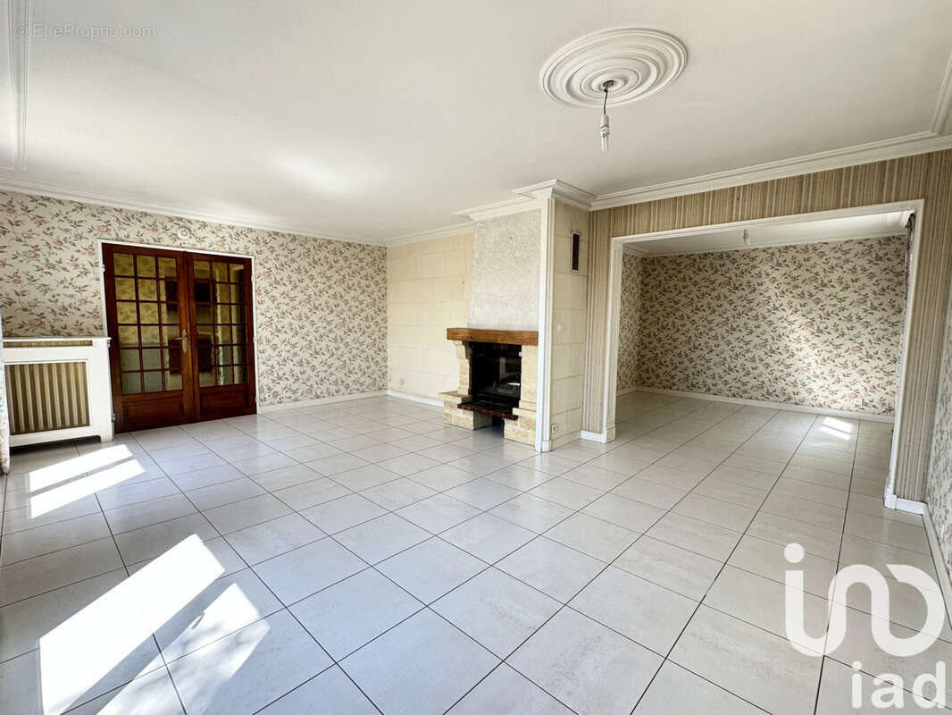 Photo 4 - Maison à SAINT-LUBIN-EN-VERGONNOIS