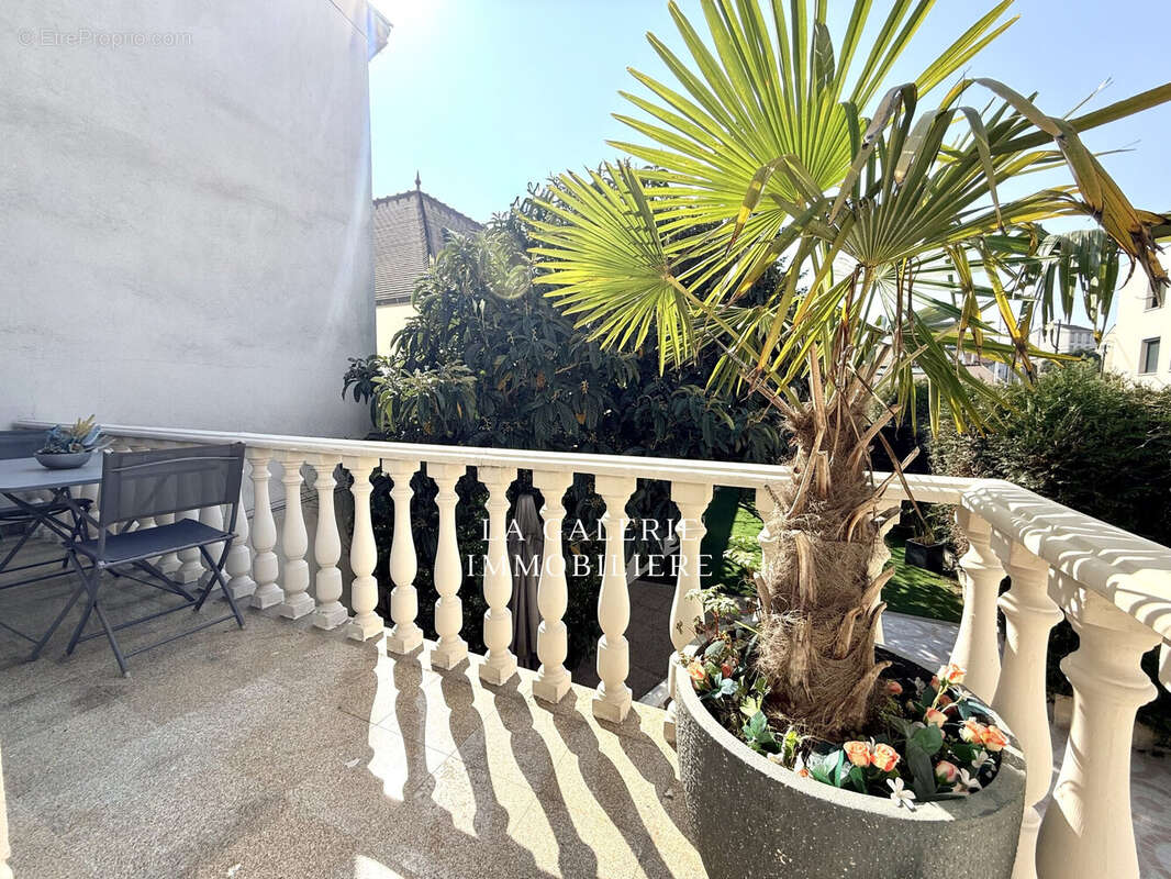 Maison à NANTERRE