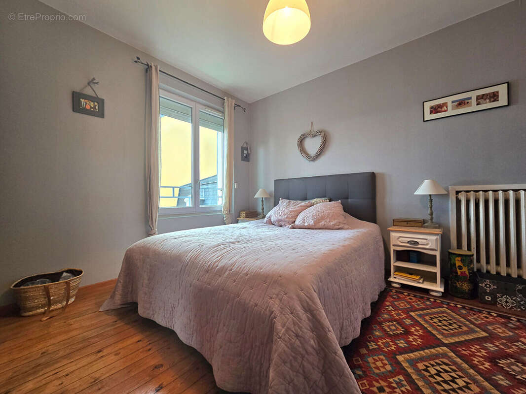 TROUVILLE SUR MER - Maison 5 pièces avec terrasses et jardin, à pied de la gare et de la plage - photo 11