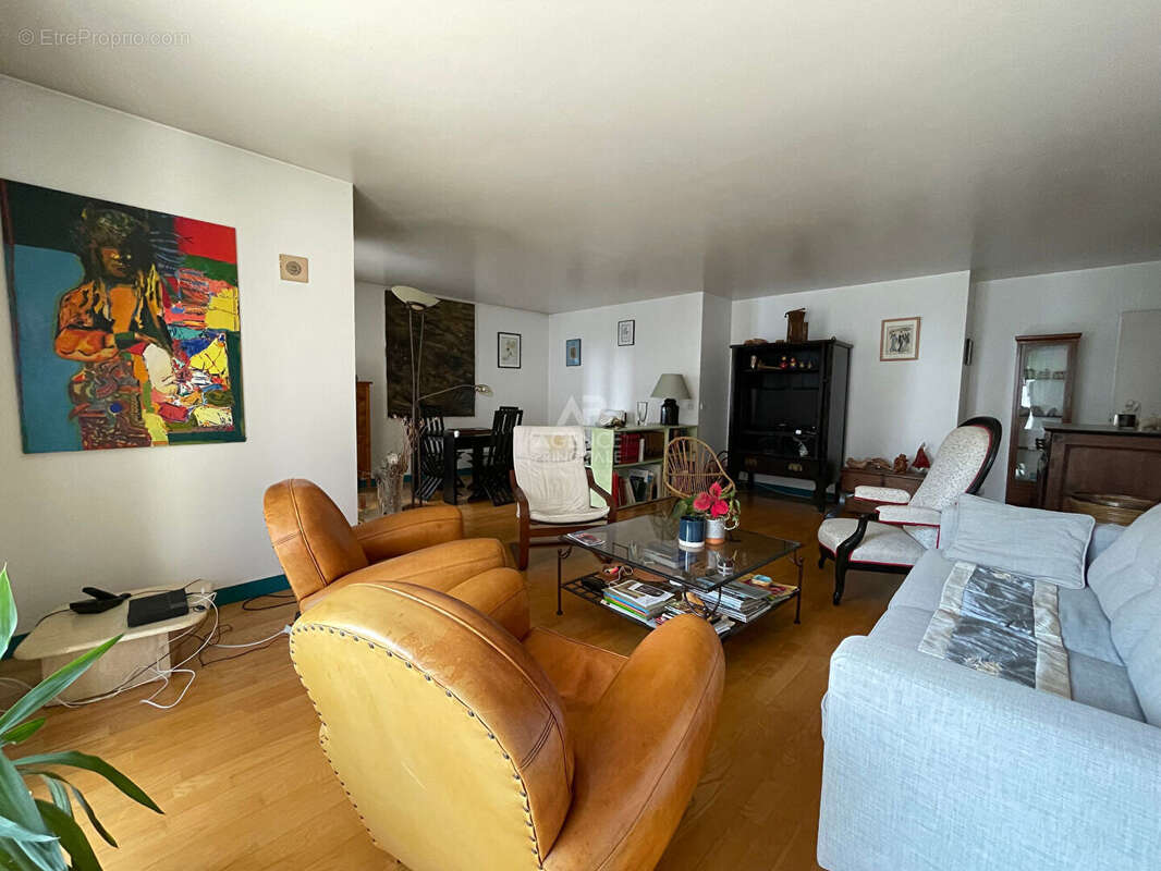Appartement à CHAVILLE