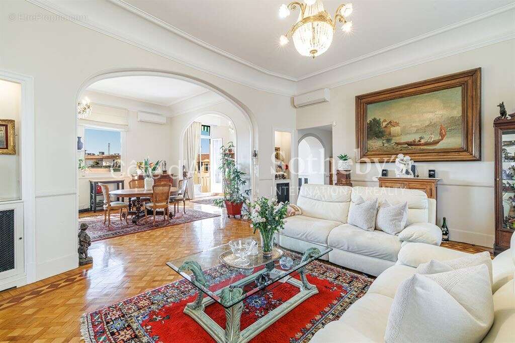 Appartement bourgeois dernier étage avec 5 chambres Nice Carabacel - photo 19