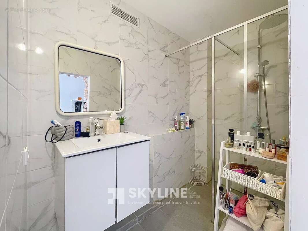 Appartement à MARSEILLE-2E