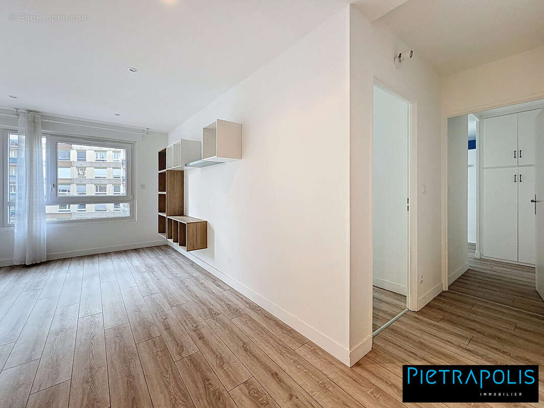 Appartement à OULLINS