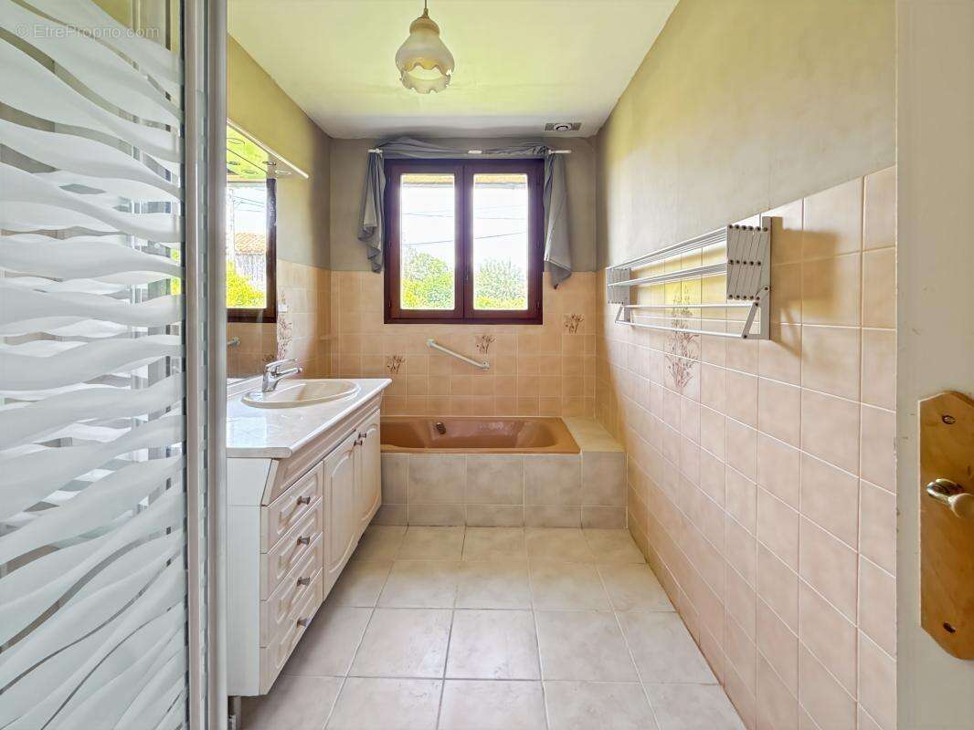 Maison à SEGOUFIELLE