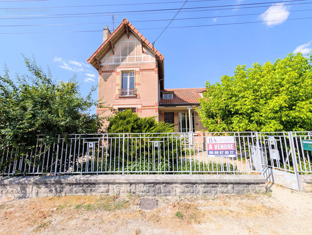 Maison à PLANCY-L'ABBAYE