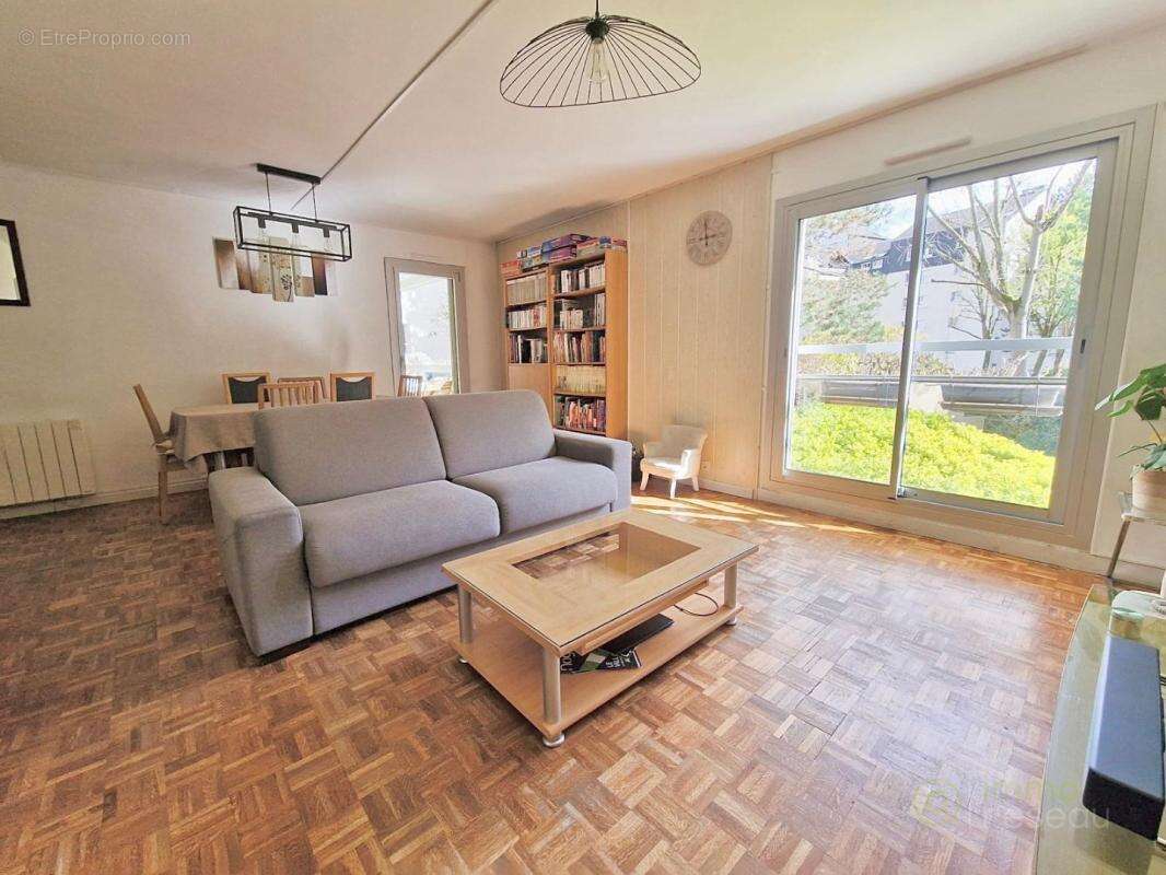 Appartement à NOGENT-SUR-MARNE
