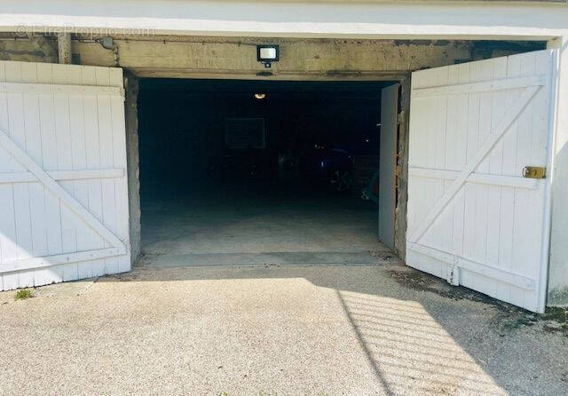 Autre à LE CHATELET-EN-BRIE