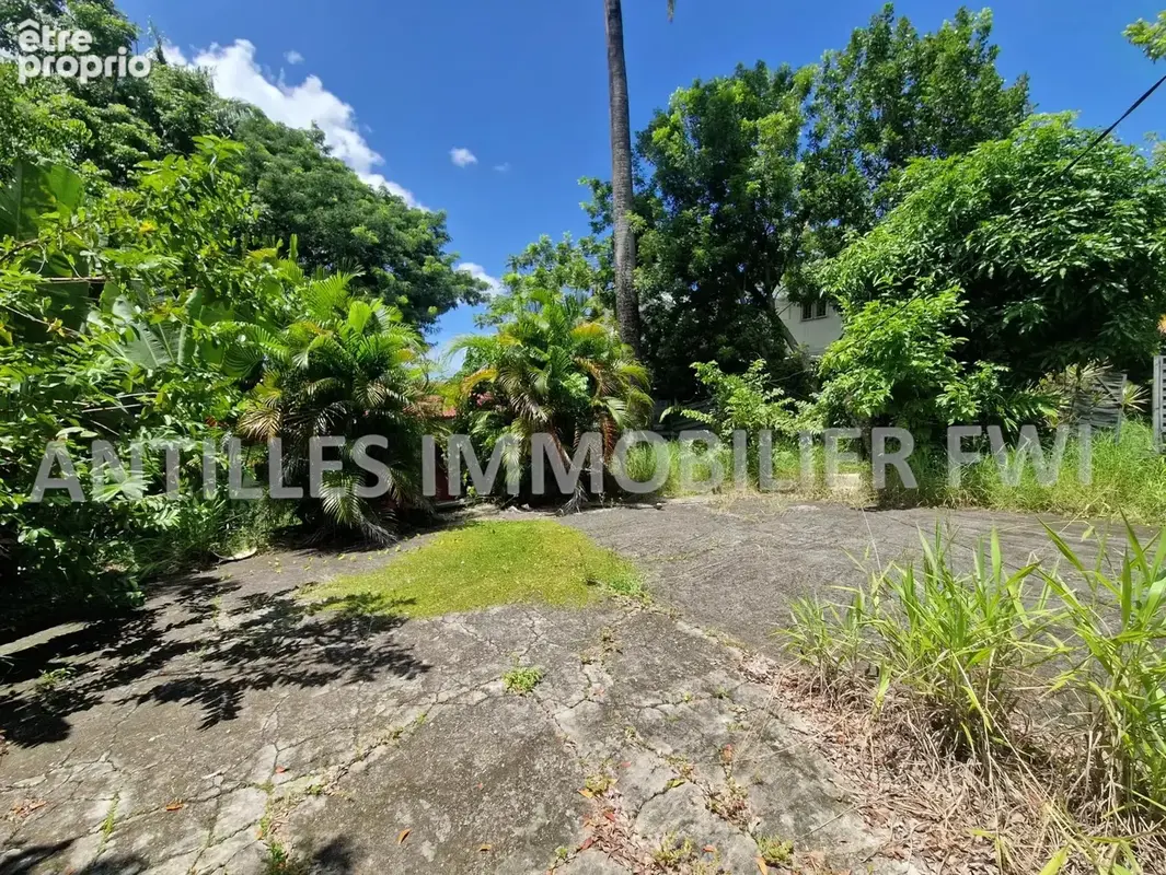 Photo Terrain à Fort-De-France au prix de 525 000€