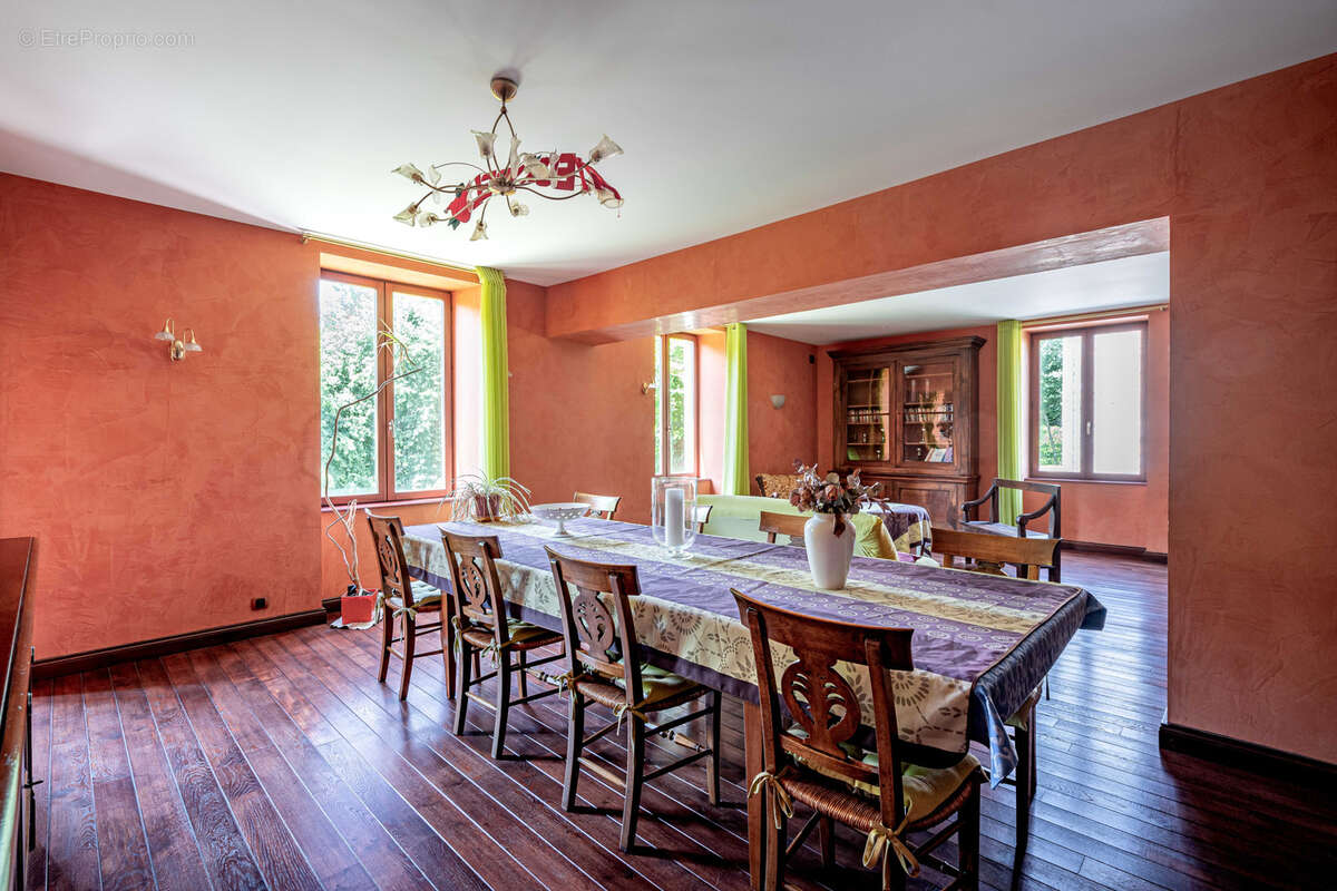 Maison à CUBLIZE