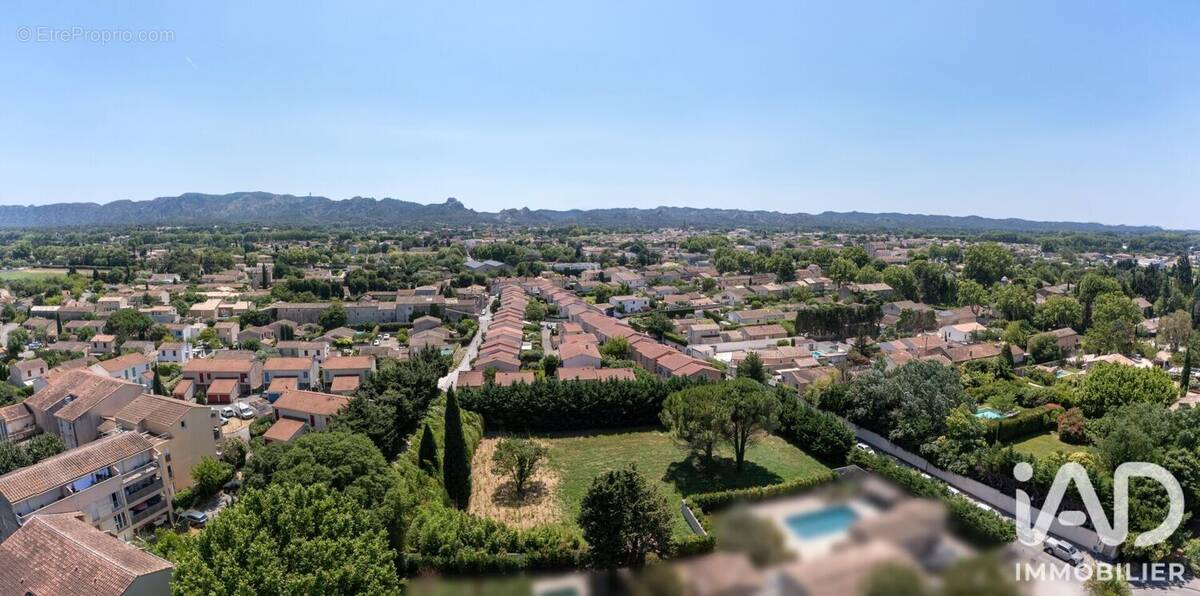 Photo 1 - Terrain à SAINT-REMY-DE-PROVENCE