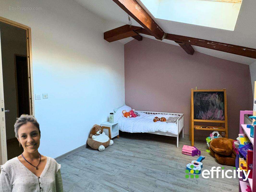 Maison à SURY-LE-COMTAL