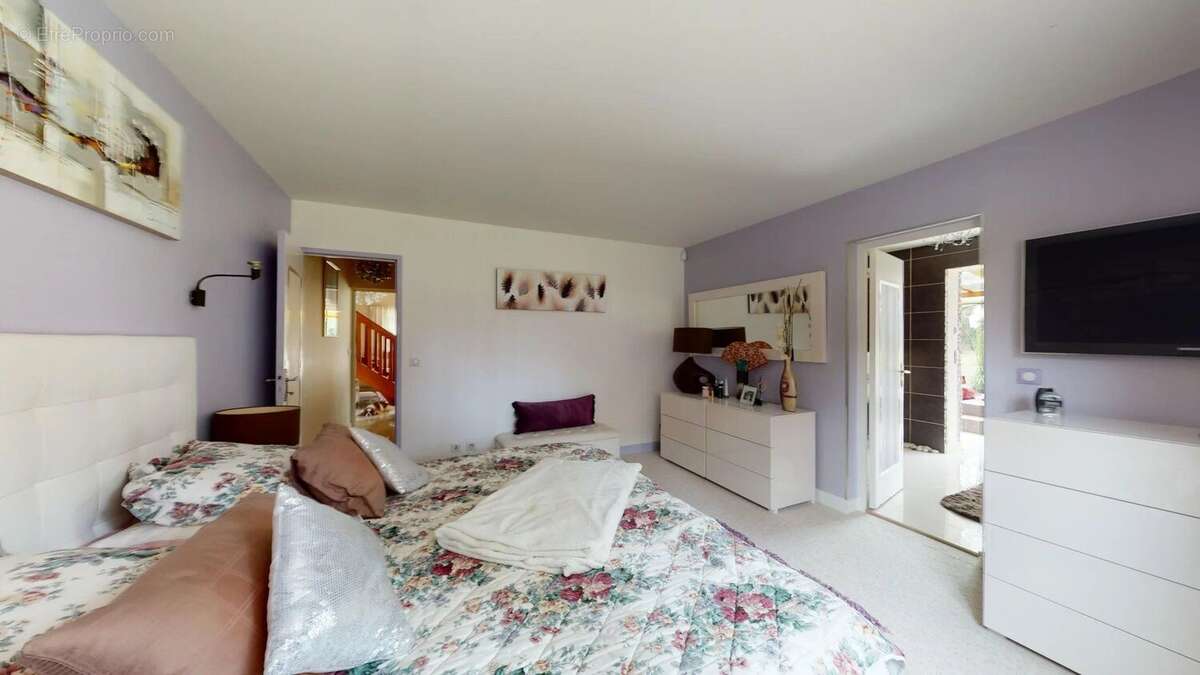 Maison à PONTAULT-COMBAULT