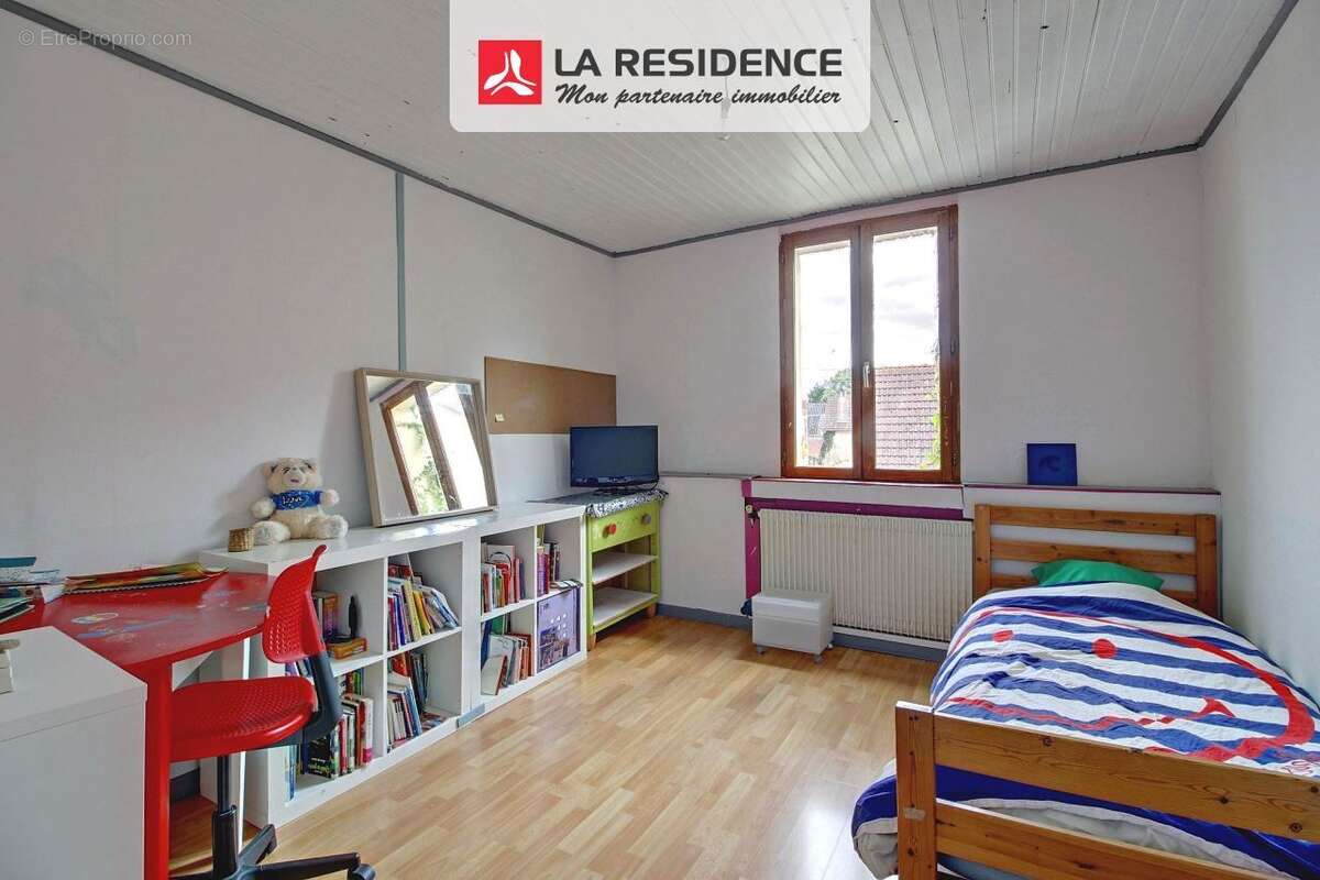 Maison à SAINT-ETIENNE-DU-ROUVRAY