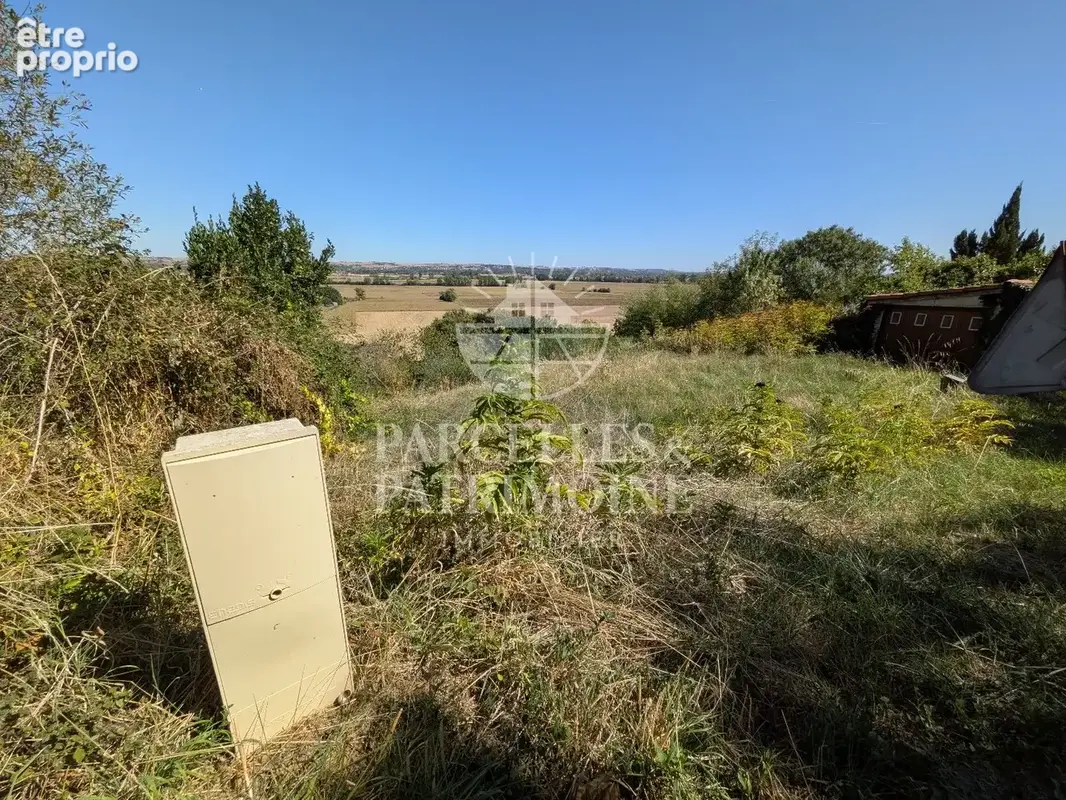 PUYDANIEL : Terrain viabilisé de 982m² avec vue dégagée - photo 8