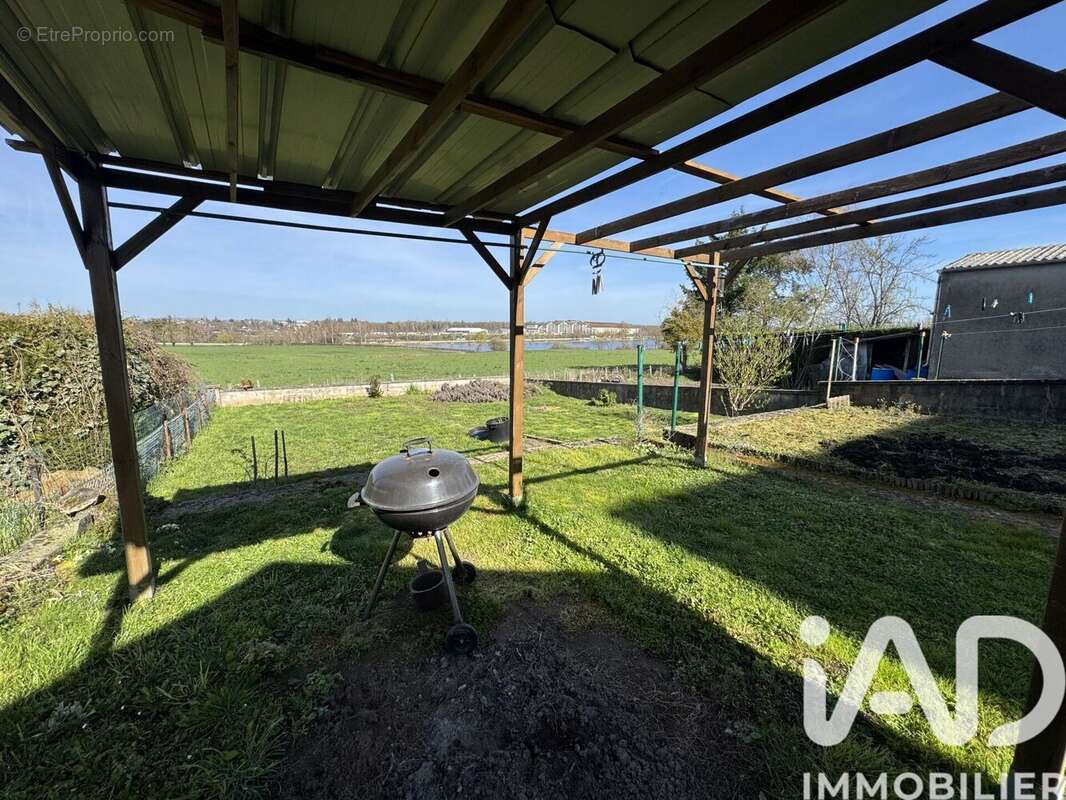 Photo 3 - Maison à SAINT-LAURENT-D'ANDENAY