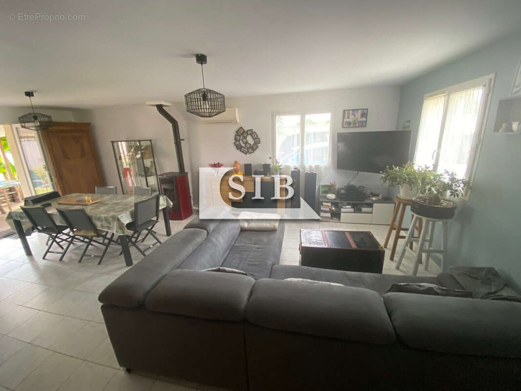 Maison à LEUVILLE-SUR-ORGE