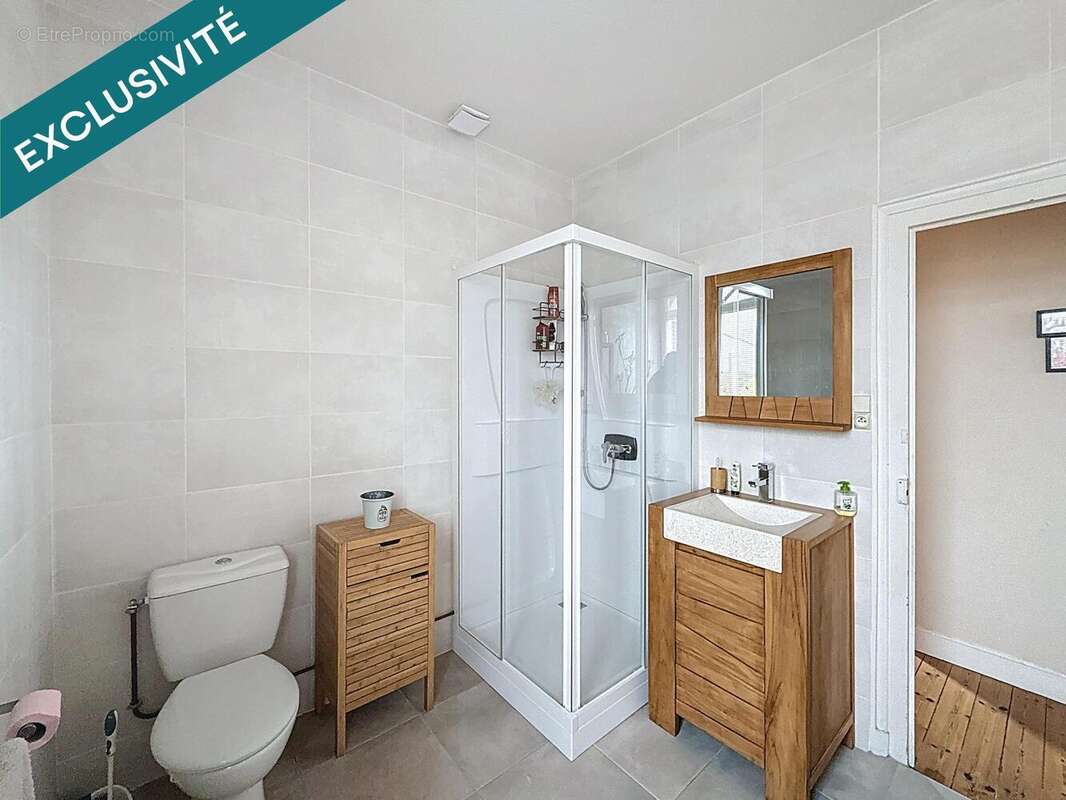 Photo 9 - Maison à ROULLET-SAINT-ESTEPHE