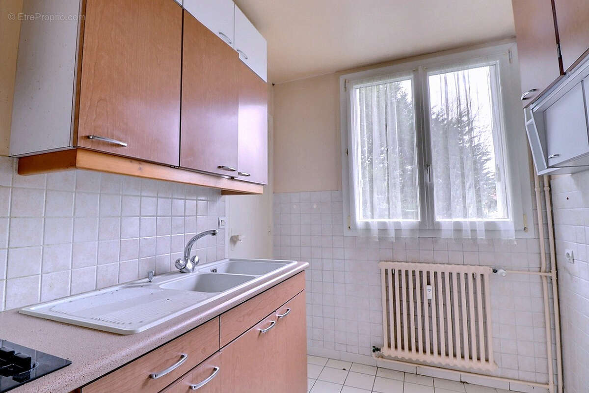 Appartement à FONTENAY-LE-FLEURY