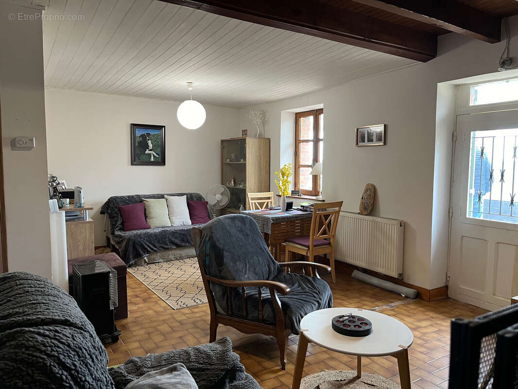 Maison à MEUZAC