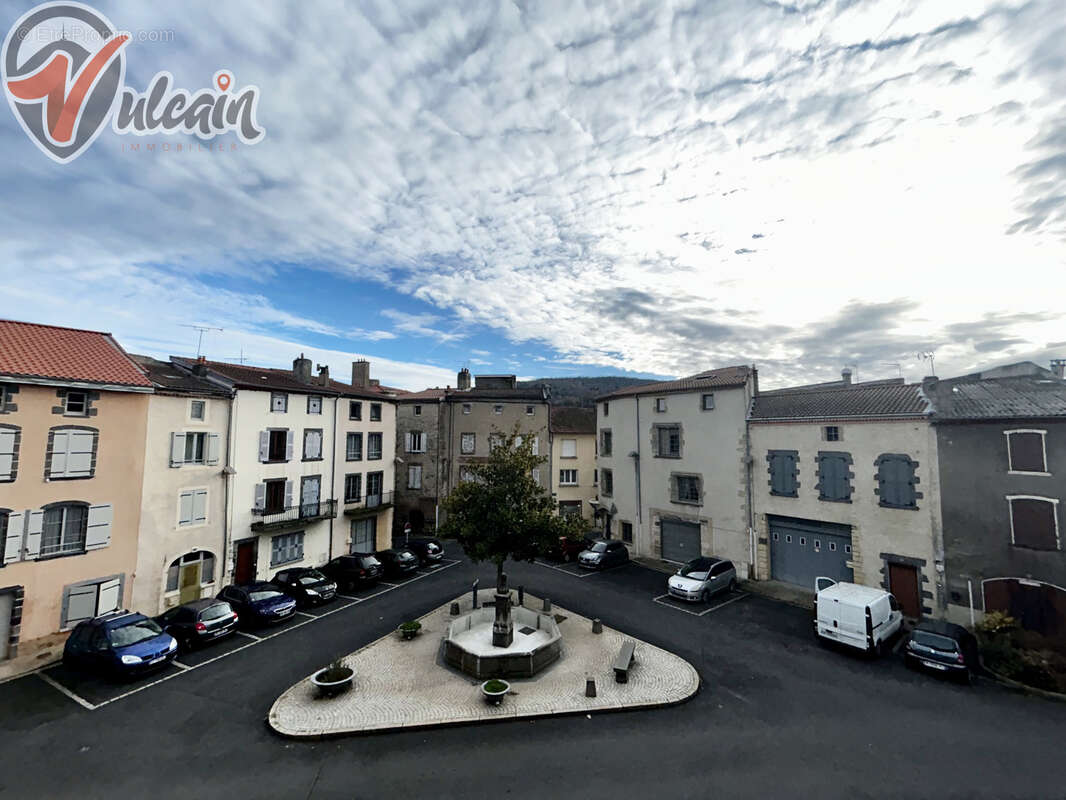 Appartement à SAINT-AMANT-TALLENDE