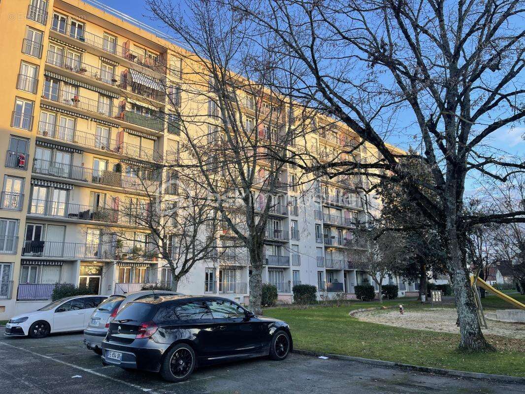 Appartement à MOULINS