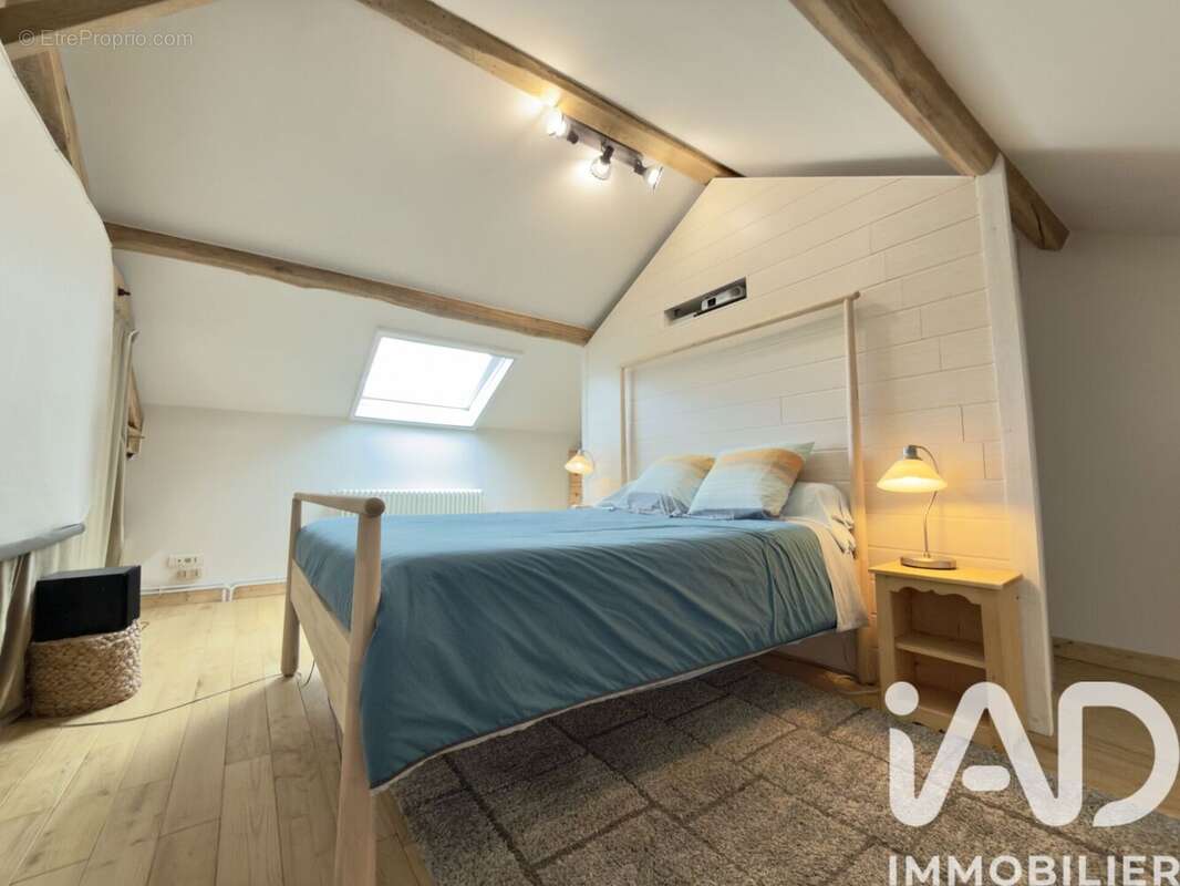 Maison 140 m² à Lachaux  - photo 9