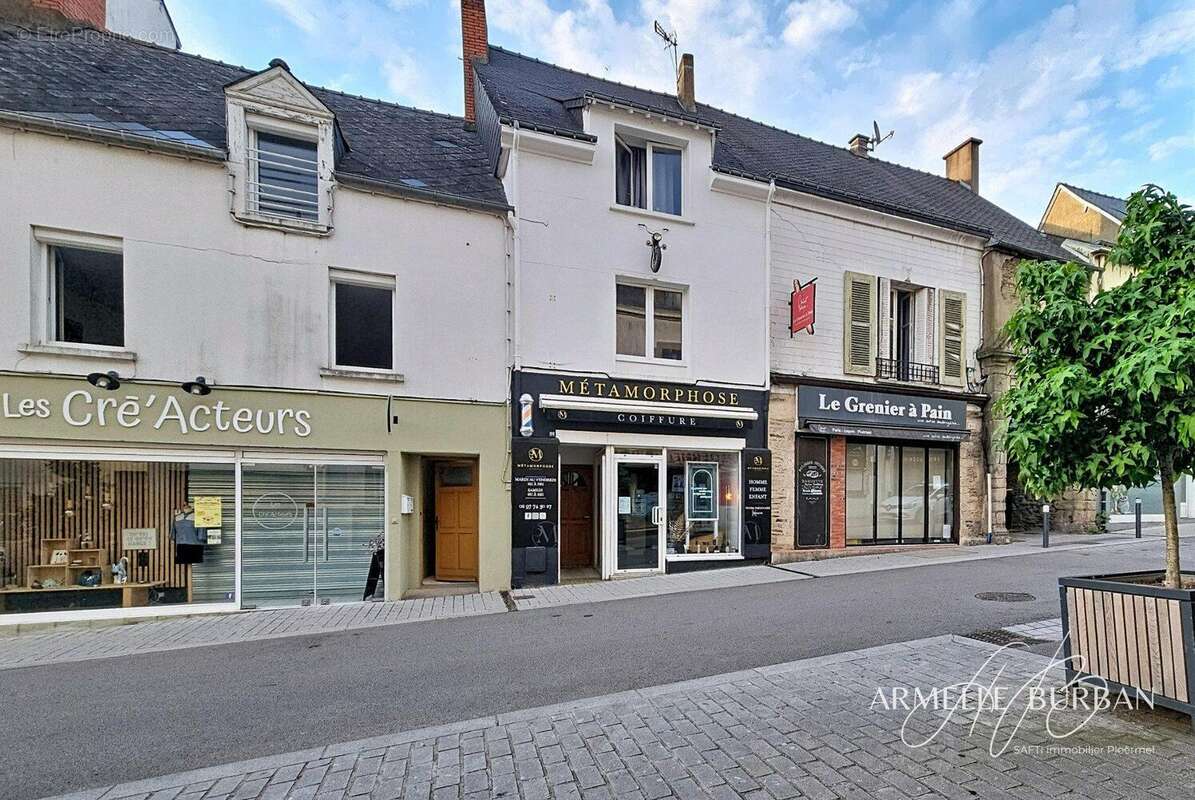 Appartement 247 m² à Ploermel  - photo 2