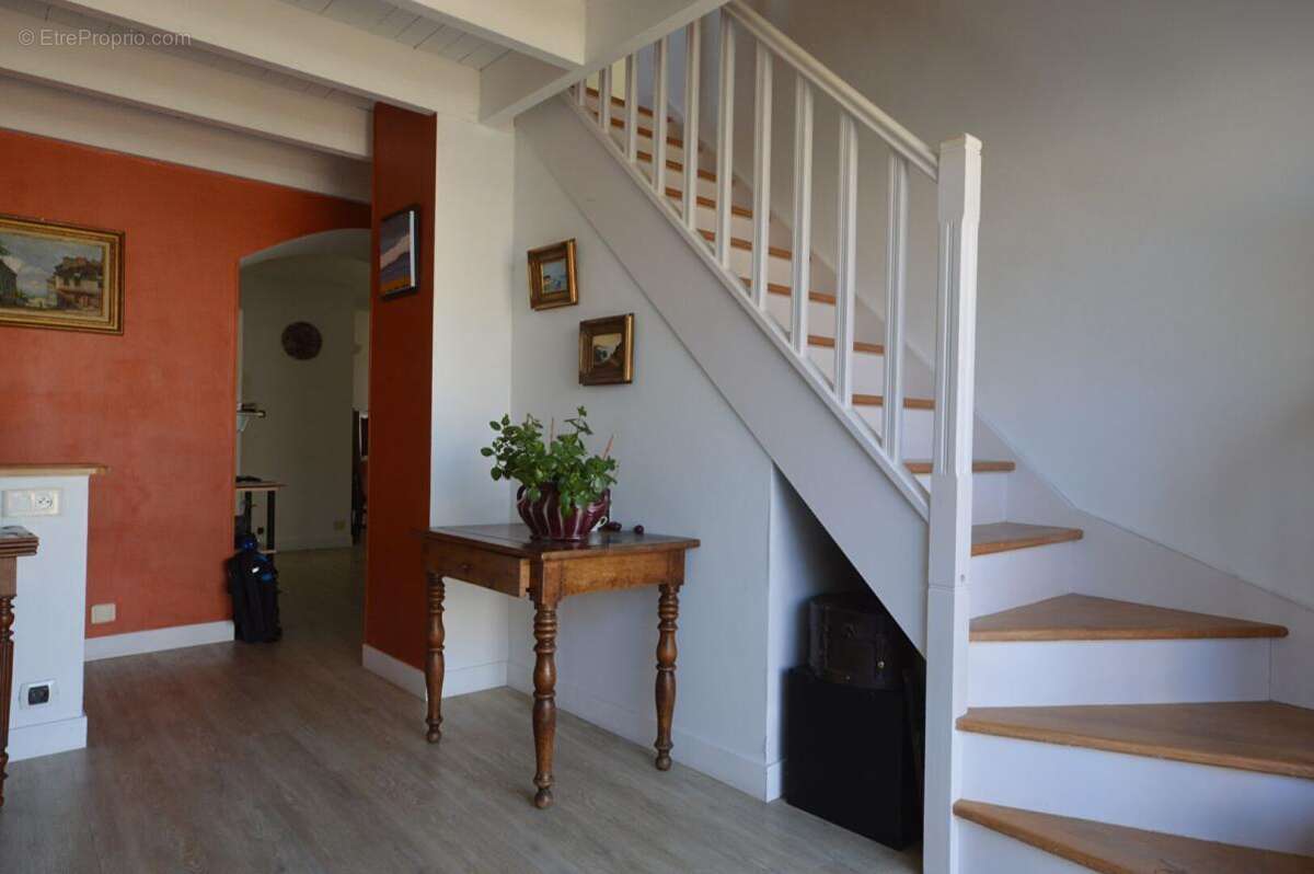 Belle grande maison avec dépendances 17 LA ROCHELLE MARSILLY - photo 11