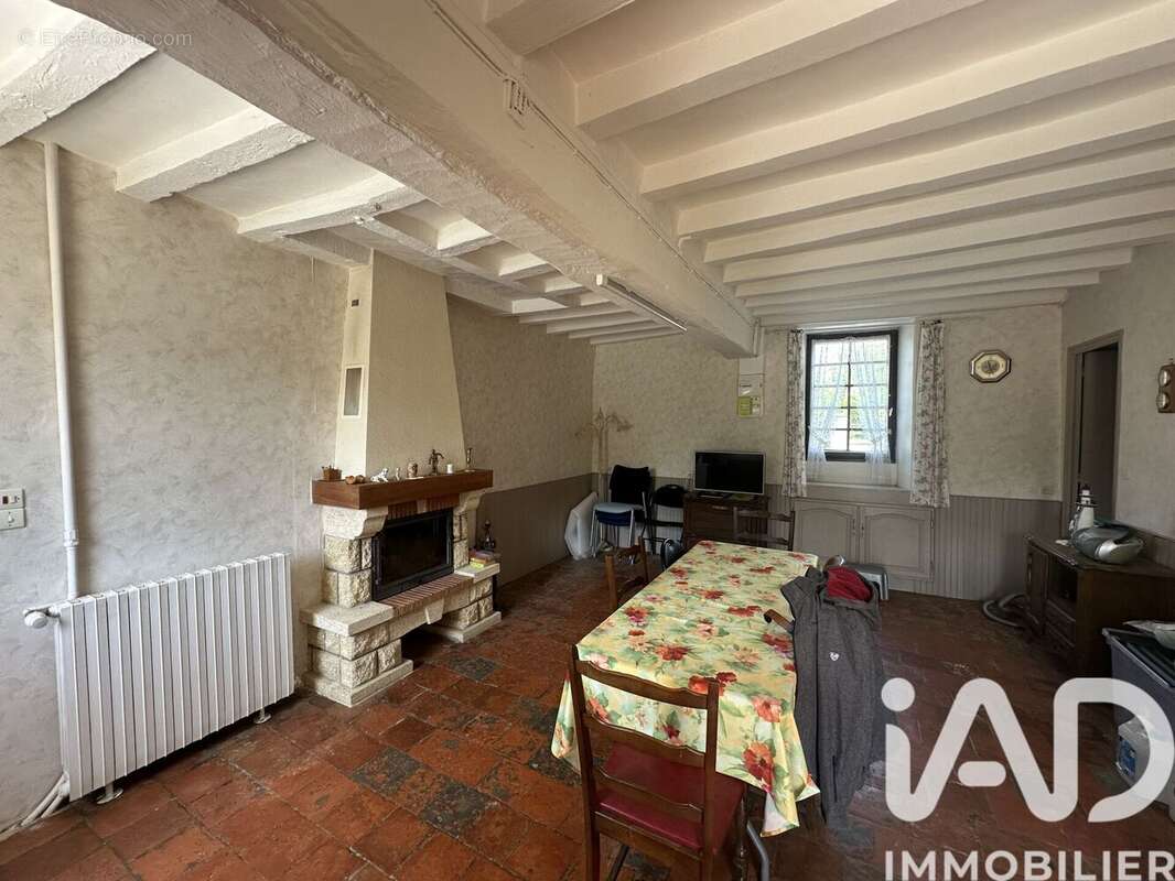 Maison 96 m² à Mezieres-Sous-Lavardin  - photo 7