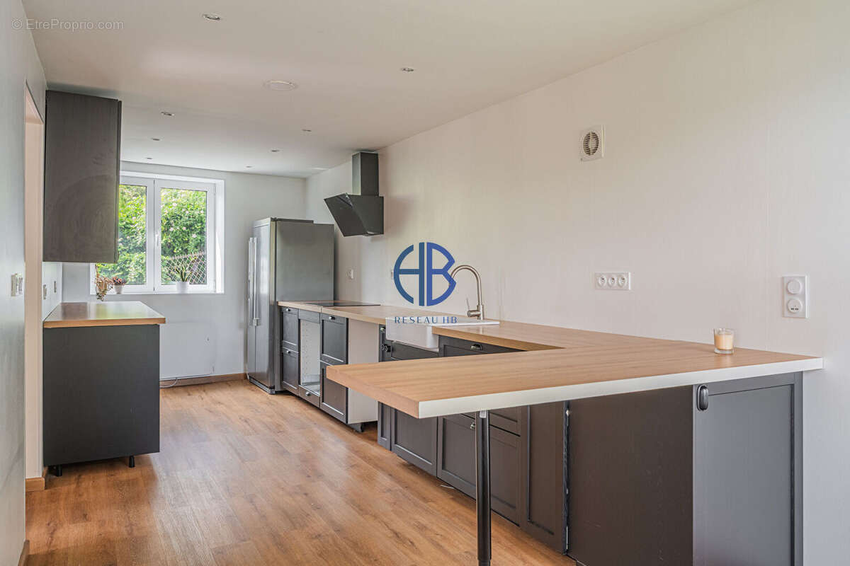 Maison Renage 5 pièce(s) 137 m2 + jardin + terrasse - photo 12