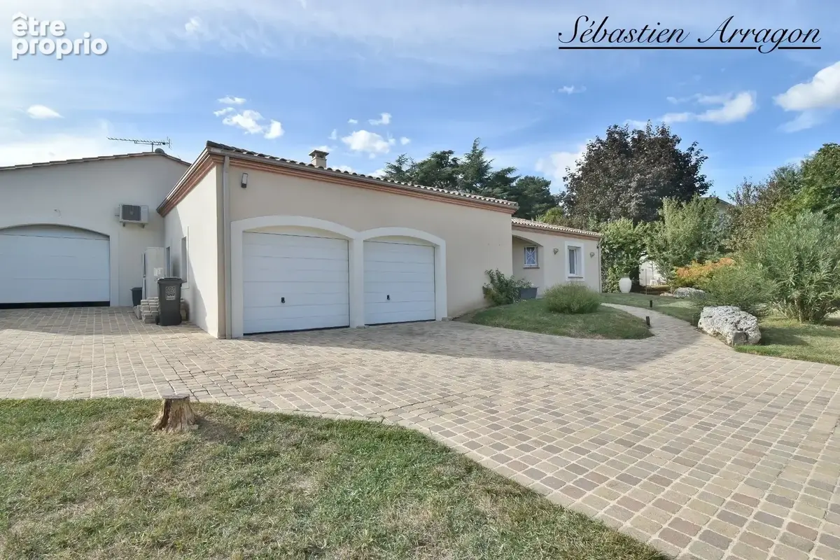 PUJOLS (47)-188 m² de confort et d’espace, 4 chambres, piscine et triple garage - photo 2