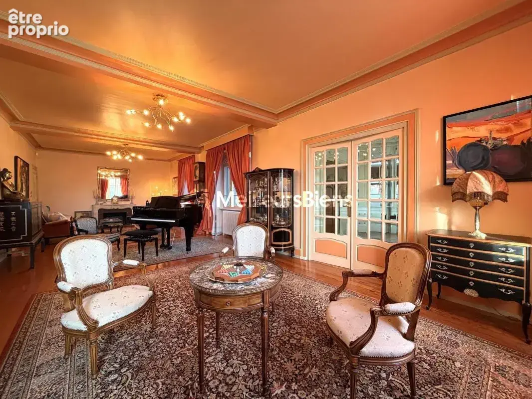 Bien d'exception ! Maison de Maître de 375 m2 sur 60 ares de terrain - Montreux Château - photo 5