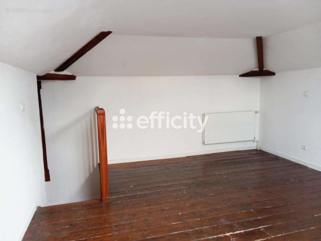 Appartement à BEAUVAL